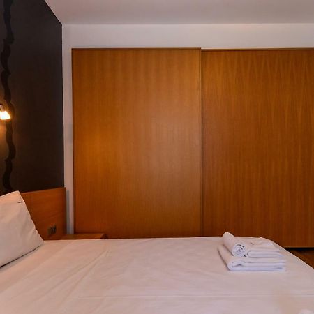 Super Premium Two Bedroom Suite On Vitosha Boulevard Sofya Dış mekan fotoğraf