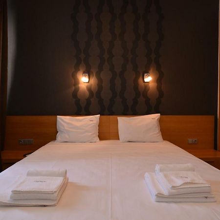 Super Premium Two Bedroom Suite On Vitosha Boulevard Sofya Dış mekan fotoğraf