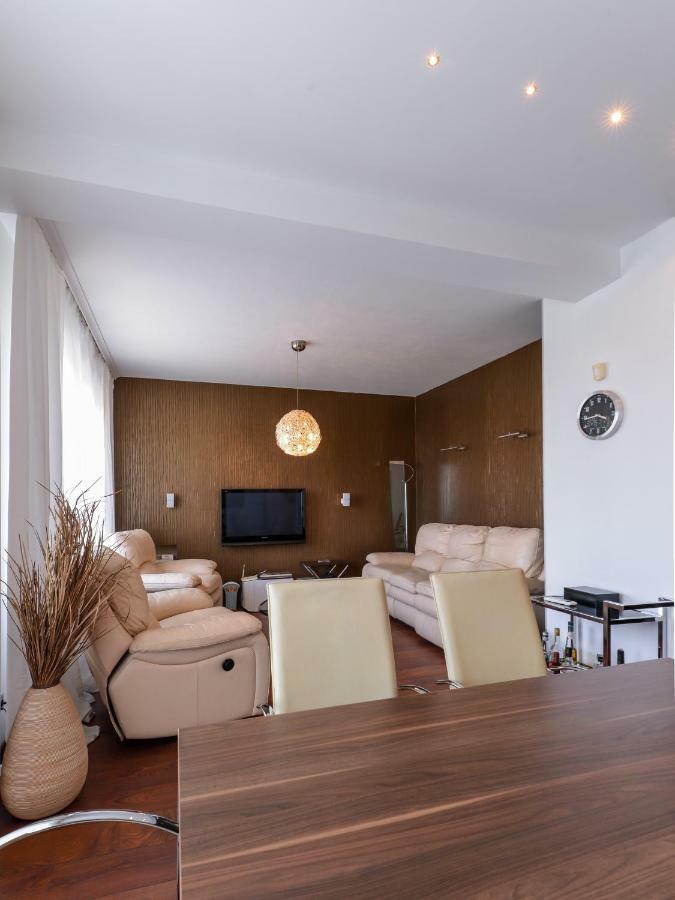 Super Premium Two Bedroom Suite On Vitosha Boulevard Sofya Dış mekan fotoğraf